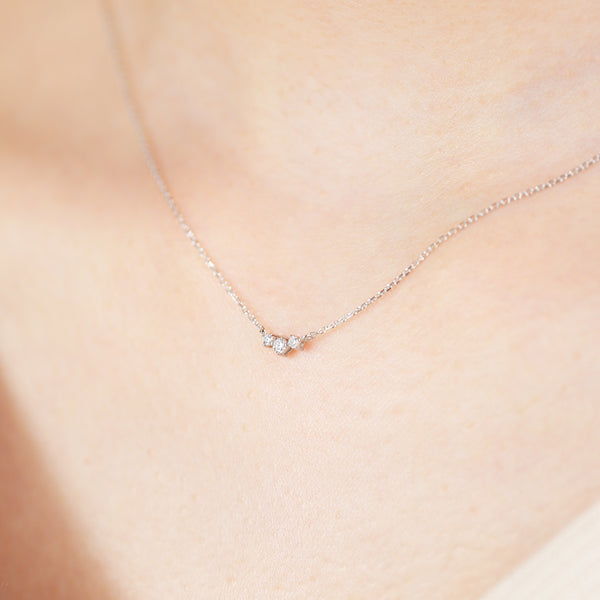 jour/ジュール　PT950/PT850 ダイヤモンド３石ネックレス(PRT121)